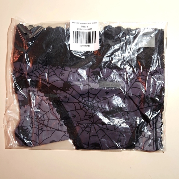 ❤️NWT VINTAGE TORRID PANTY BATS PRINT SEAMLESS MID-RISE HIPSTER - HALLOWEEN PLUS - Picture 4 of 11
